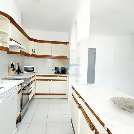 Villa Ricardo By Sunny Deluxe *