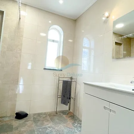 Ricardo By Sunny Deluxe *