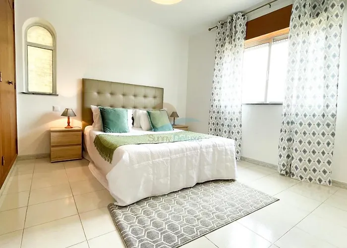 Ricardo By Sunny Deluxe فيلة *