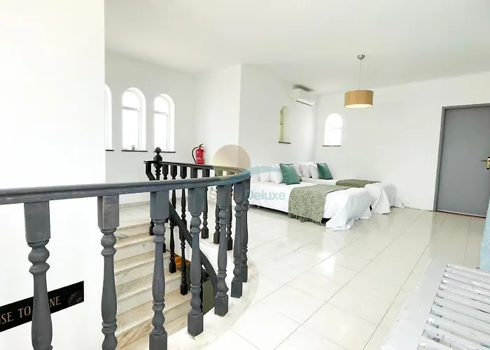 Ricardo By Sunny Deluxe البوفيرا